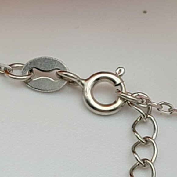 Vtg. 925 Sterling Silver White Pearl & Diamond Accent Circle  Vtg. 925 Sterling Silver White Pearl & Diamond Accent Circle Pendant Necklace 18